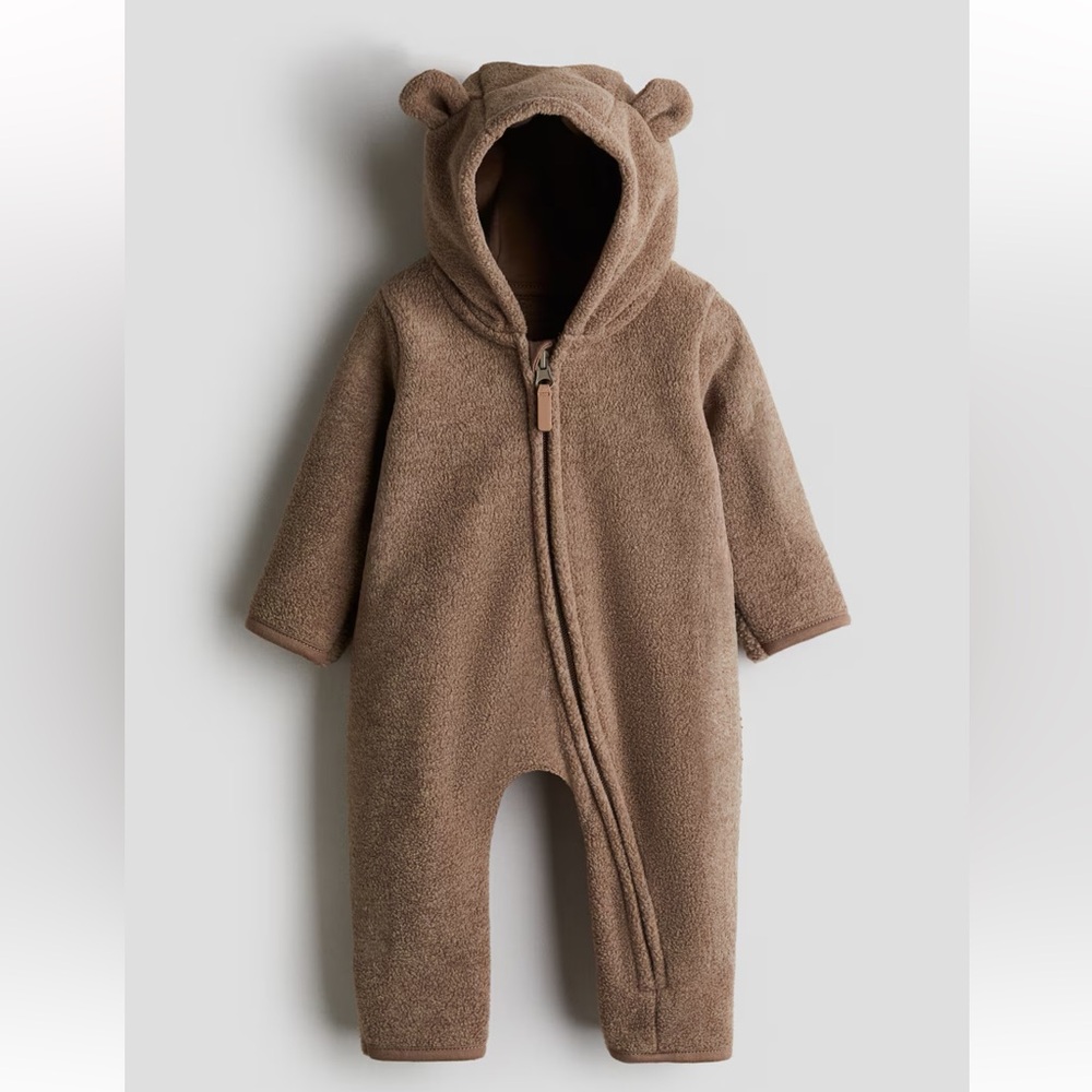 Cozy Brown Kids One Piece with Hood! Like new 1-2 m